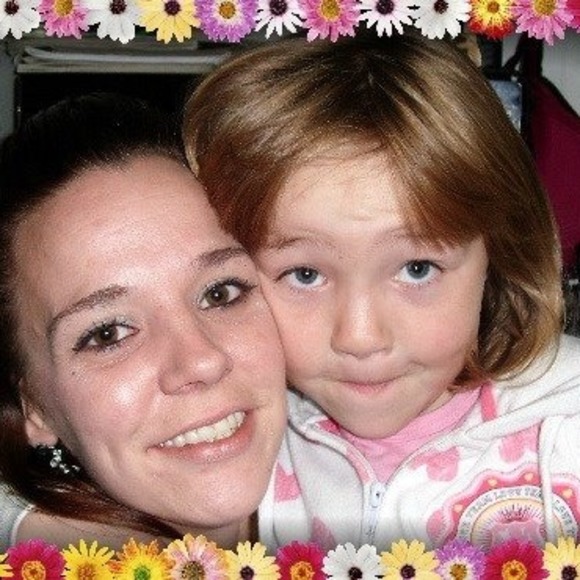 Meet your Posher, Kat - Picture 1 of 1